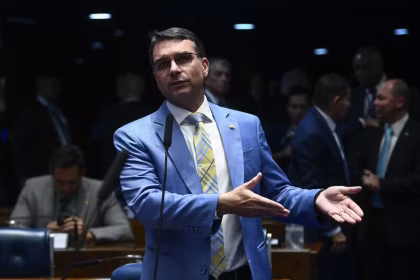 Política
